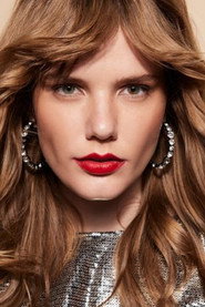 Photo of Clara Raddatz as Eva