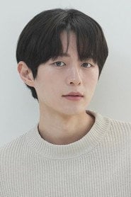 Photo of Baek Ji-hoon as Jeong Han-byul
