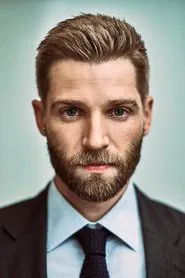 Photo of Mike Vogel as Cooper Connelly