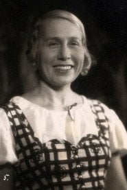 Photo of Renée Stobrawa as Greta