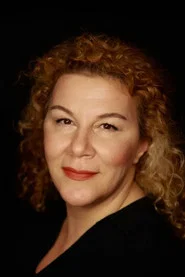Photo of Elif Ongan as Öznur