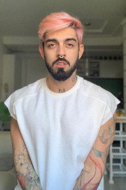 Photo of Peu Queiroga as Peu