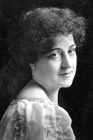Photo of Alberta Gallatin as Mrs. MacCrae - A Wealthy American Widow