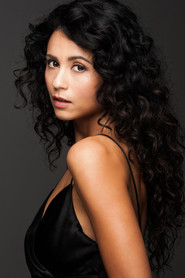Photo of Kassandra Mahea as Vivian