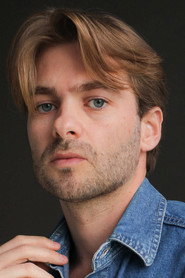 Photo of Tiago Mendes as Flávio
