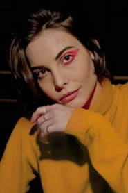 Photo of Naju Gubert as Lívia