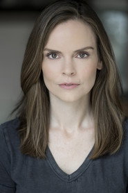 Photo of Sarah Malfara as Iris