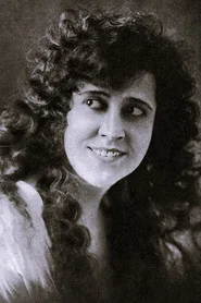 Photo of Leah Baird