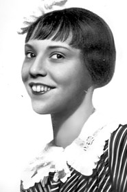 Photo of Alexa von Porembsky as Lina