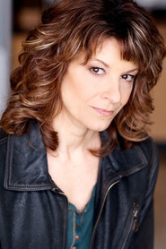 Photo of Peggy Dunne as Elizabeth