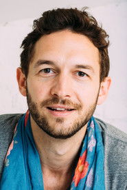 Photo of Benjamin Thys as Officer Davis