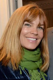 Photo of Eliza Coyle as Courtney Baker