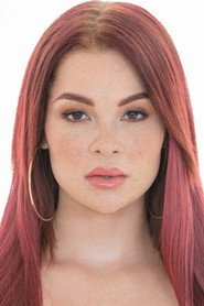 Photo of Skyla Novea