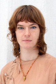 Photo of Sam Carson as Isobel