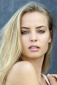 Photo of Sydney Bakich as Samantha
