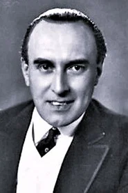 Photo of Robert Scholz as Harry Fellips