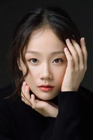 Photo of Zhang Xinyi as Qi Miao