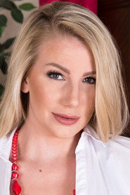 Photo of Danielle Maye