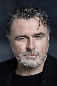 Photo of Johnny Elliott as The Head