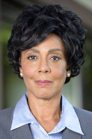 Photo of Alretha Thomas as Dr. Rhodes' Receptionist