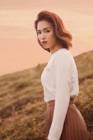 Photo of Ái Phương as Self - Singer