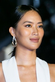 Photo of Evelyn Cheng Yu-Tong as Valérie