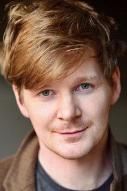 Photo of Ben Esler as Hollis