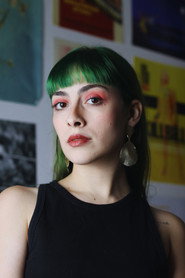 Photo of Natália de Andrade Ribeiro as Narrador