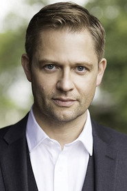 Photo of James Chalmers as Dad