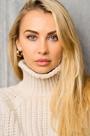Photo of Dajana Gudic as Theda & Sofia