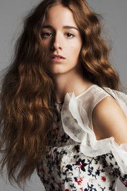 Photo of Coco König as Amalia