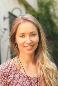 Photo of Baelyn Neff as Audrey Bellinger