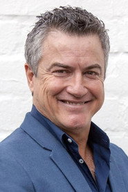 Photo of Iran Mello as Faustino, o Repórter