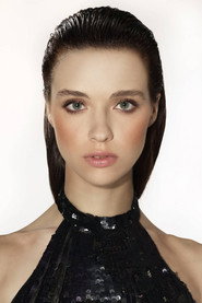 Photo of Misha Czumaczenko as Girl