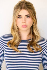 Photo of Emiliana Gavoni as Anne
