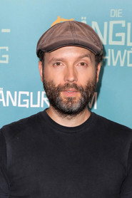 Photo of Marc-Uwe Kling as Kangaroo (voice)