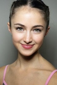 Photo of Bel Pickering as Sisi Salerou