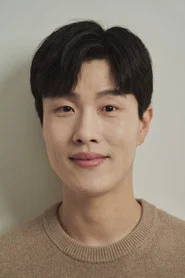 Photo of Lee Chang-won as Prison visitor