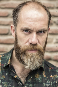 Photo of Jorge Kent as Iain
