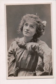 Photo of Ethel Irving as Peaches