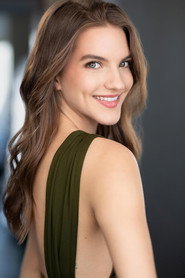 Photo of Bianca Buchholtz as Luna