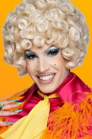 Photo of Vivian Vanderpuss as Syd