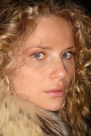 Photo of Ava Loraschi as Elise