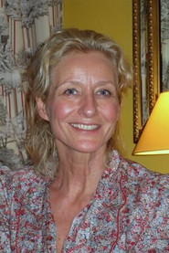 Photo of Christine Pâris as Le porte-parole (Voice)