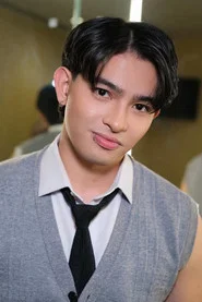 Photo of João Constancia as Lee Roi Gozon
