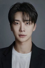 Photo of Wi Chang-woo as Sung Hee-won