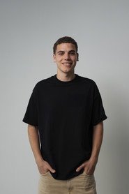 Photo of Óscar Salvatella as Bruno