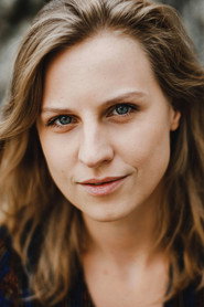 Photo of Victoria Hauer as Klara