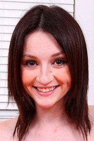 Photo of Kira Kennedy