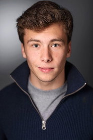 Photo of Lucien Belvès as Théo Chapelier